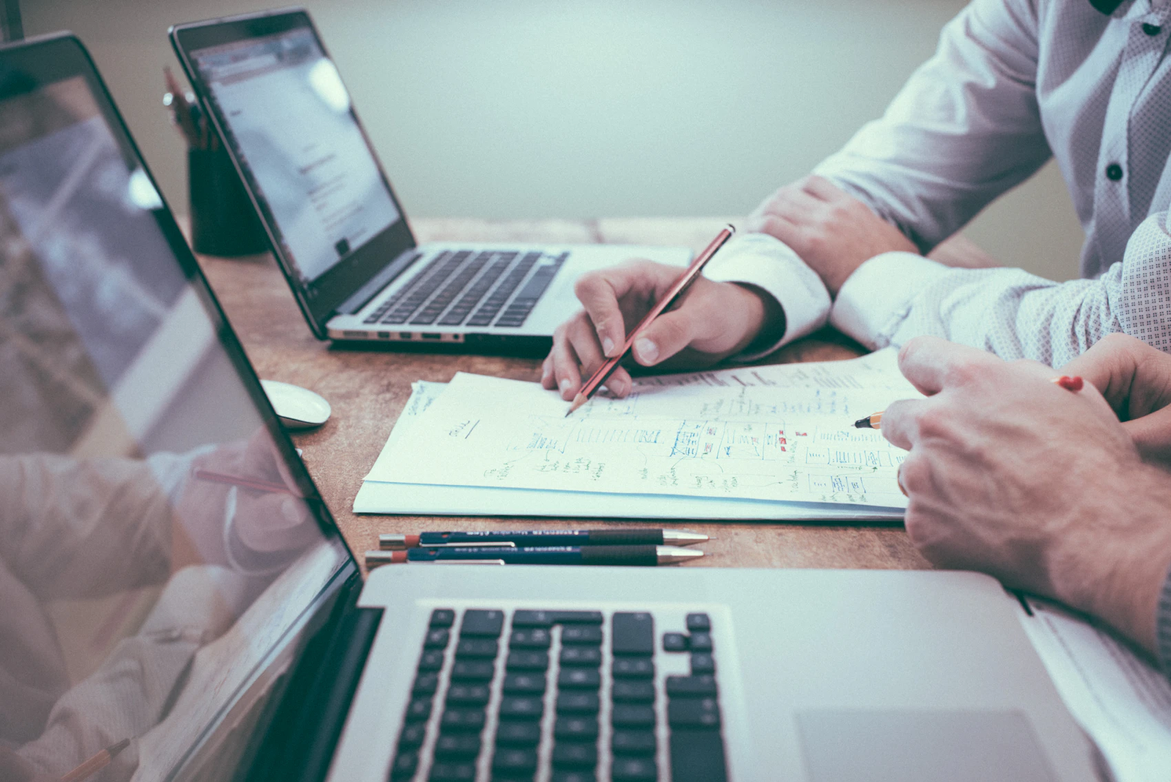 Mentions obligatoires sur une facture de micro-entreprise en 2026